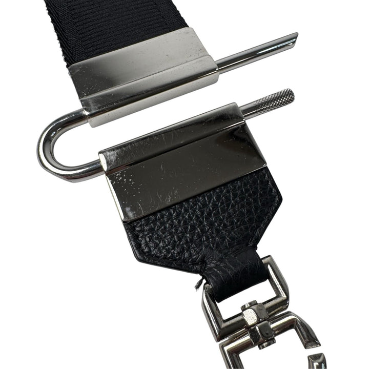 ジバンシィ Givenchy 4Gロゴ グレインレザー ショルダーストラップ付ウォレット 黒 斜めがけ クロスボディ メンズ