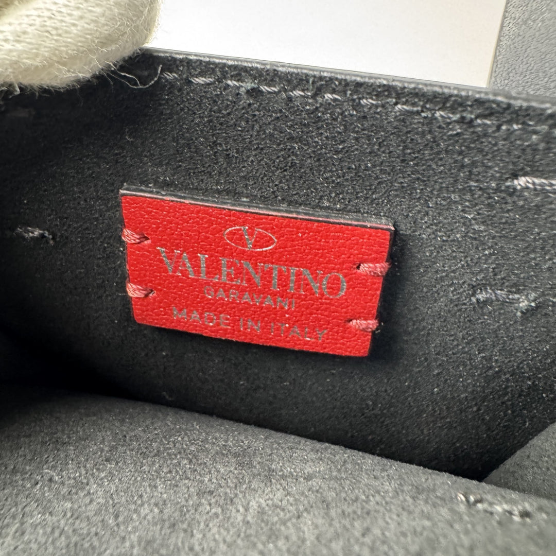 ヴァレンティノ VALENTINO 2way ショルダーバッグ ハンドバッグ フォンケース VLTNロゴ 斜めがけ クロスボディ レディース