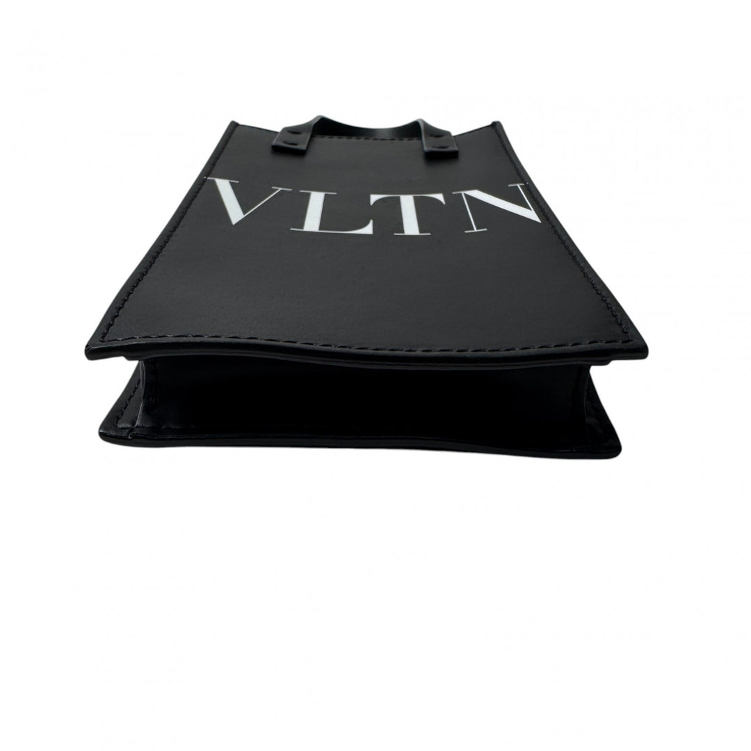 ヴァレンティノ VALENTINO 2way ショルダーバッグ ハンドバッグ フォンケース VLTNロゴ 斜めがけ クロスボディ レディース